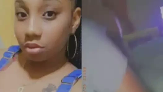 Bajan kırmızıları arkadan alıyor