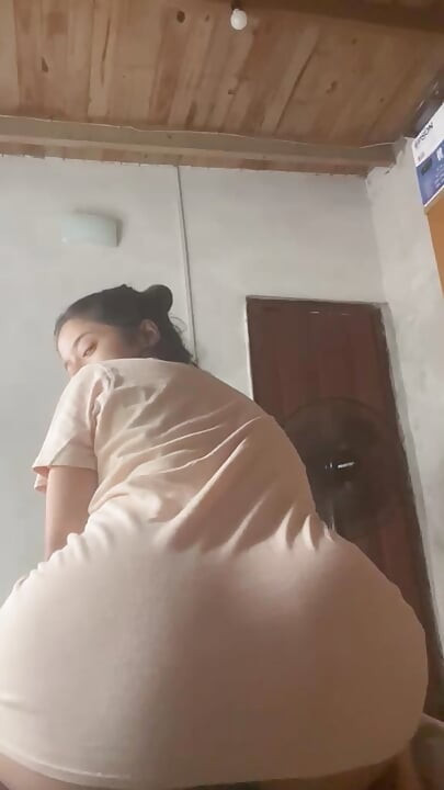 Selene çok ateşli bir şekilde geri dönüyor