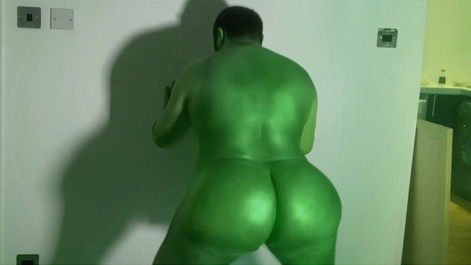 Yeşil dev hulk erkek arkadaşını büyük götle sikiyor
