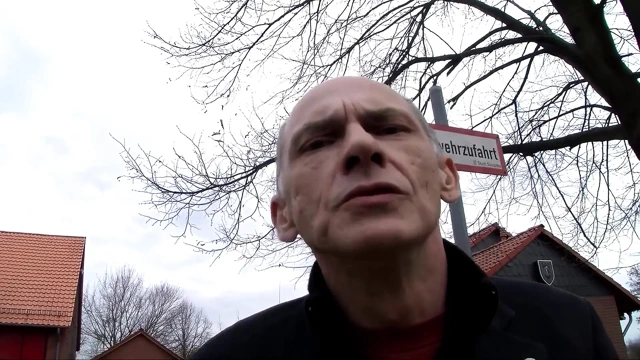 Sokakta Sikişen Iri Güzel Kadın Ve Sarışın Orta Yaşlı Seksi Kadınlar Vahşi Kanepede Sikişiyor