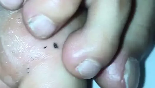 Sıcak terli ayaklara