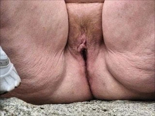 Thunda uyluk gilf gösterme kedi