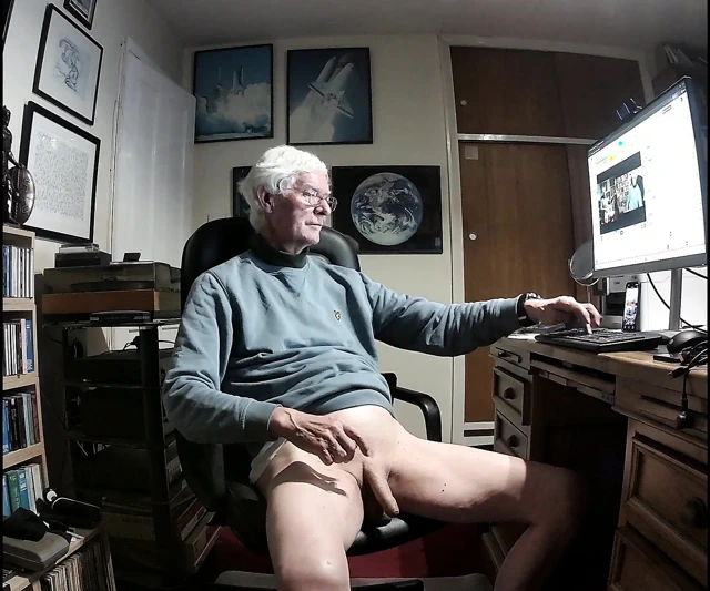 Özel Web Kamerası Boşalma Gösterisi