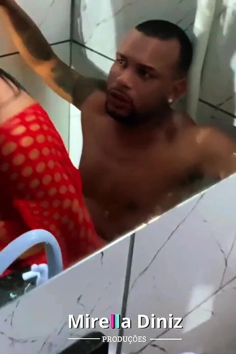 Trans kadınlar partisinde şaka