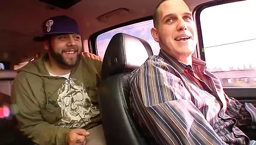 Sarışın orta yaşlı seksi kadın sert sikiliyor