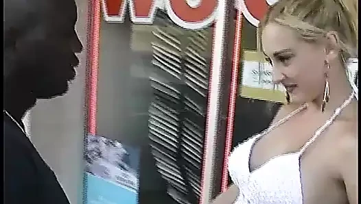 Amerikalı sürtükler için büyük yarak - bölüm 5