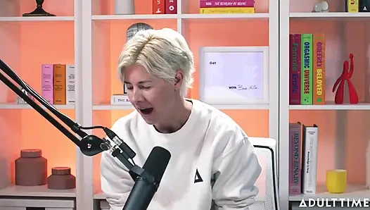 Titreme Kraliçesi Chanel Camryn | Adult Time Podcast