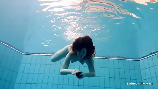 Teen mia zevk alacağınız yepyeni bir kız