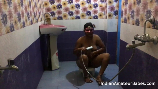 Hint eş sikme ile arkadaş yokluğu arasında ona koca içinde gösteri