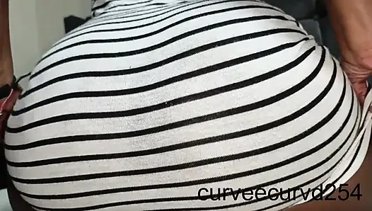 Düzgün Vücutlu Büyük Yarak Zenci Büyük Götten Sikiliyor; Yatak Odasında Seks