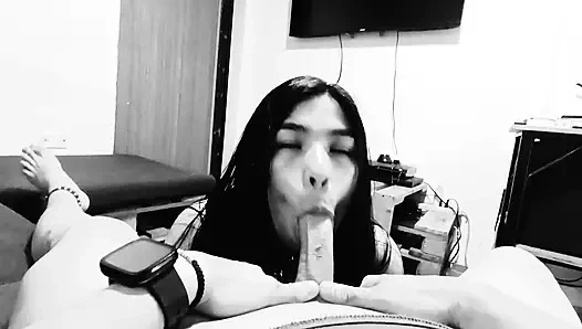 BÖLÜM 1 RETRO SEKS.. Latin ile deneyim başka bir dünyalı oral seks sonra biniyor!! Latinler en iyisidir!!