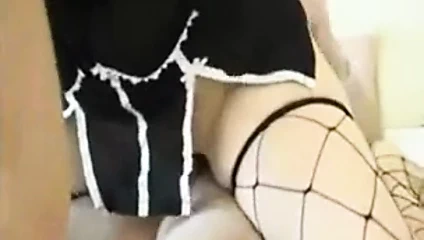 Genç kız sikikleri büyük adam