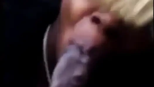 Aile buluşmalarında yeni teyzelerle tanışmayı seviyorum