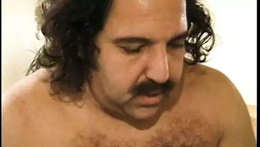 Porno legend verir siyah sürtük bir iyi sikme içinde yatak