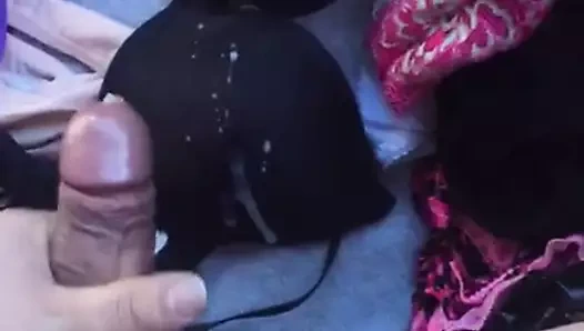 Döl sutyen qq1109485449