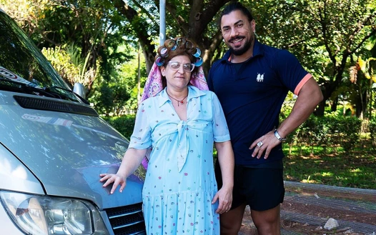 Tombul olgun sürücü otobüsümde götünü parçalıyor