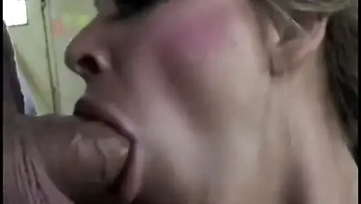Sarışın için anal seks ve sert yumruk sokma