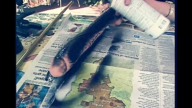 Esmer kadın büyük zenci yarağını amına derinden alıyor