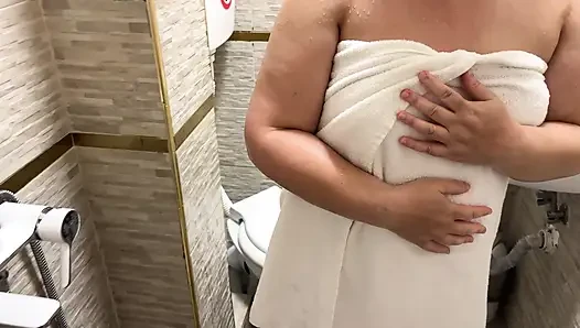 Naked and Wet Zara Charm Enjoying a Hot Hotel Shower