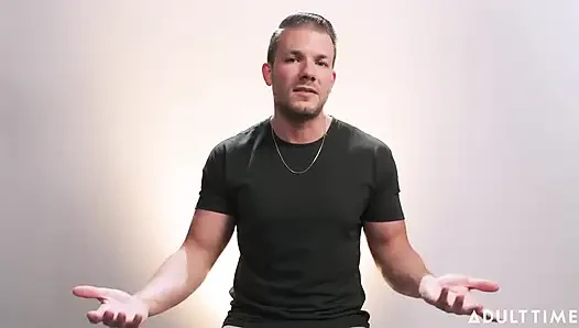 Codey Steele porno ve zevk için mormonluğu terk etti! | yıldızı röportajı | Adult Time