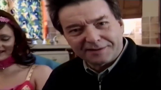 İngiliz genç sürtük sikiliyor