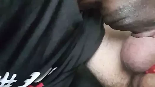 Düz bisikletçilerin sulu horoz ziyafeti.