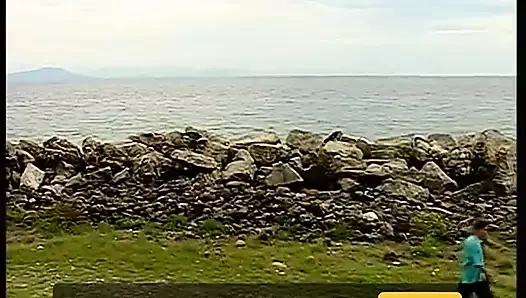 Tutkulu sürtükler sikişiyor ve yarak emiyor