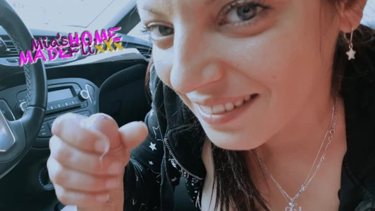 Eğer güzelsen ve horoz seven bir sürtüksen, uber'in için asla $ ödemene ihtiyacın olmaz.