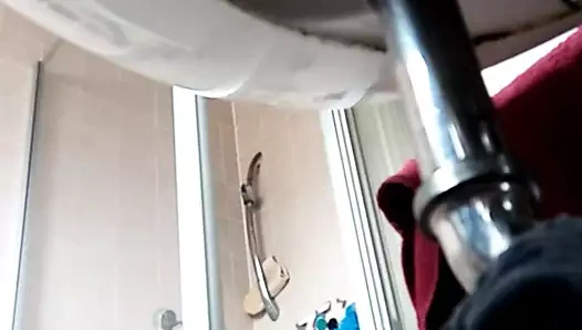 Karımdan seksi duş