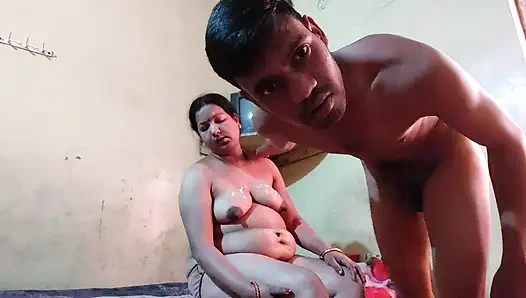 Hintli evli kadın otelde sikişiyor