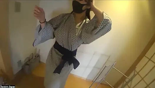 Büyük memeli gravure idol ile özel Onsen gezisi