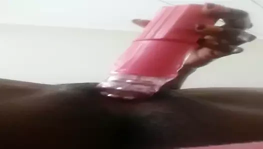 Siyah amcıkların da dildoya ihtiyacı var.