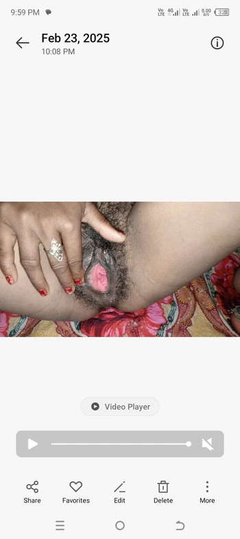 Тетушка осушала воду из ее туго