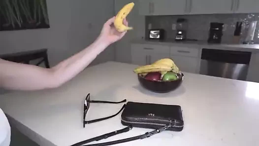 Garip Spencer en iyi arkadaşının babasına saldırdı