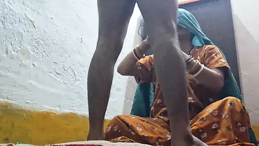 İri göğüslü banuu üvey babasıyla sikişiyor