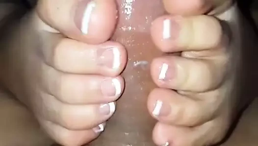 Arkadaşım bana bir footjob verdi