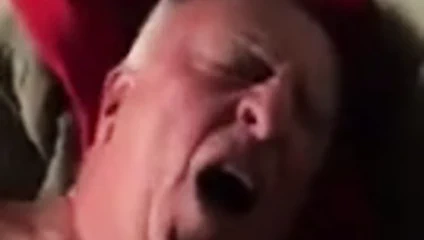 Seksi dede sikişiyor