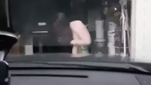 Pantolonsuz araba sürmeyi severim haha