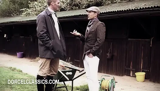 Binicilik kulübünde ateşli seks