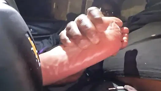 Lulusex bakış açısı iri güzel kadın ayaklarına tapıyor, büyük meme emiyor ve elle muamele