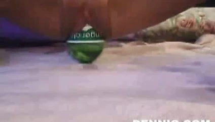 Bouteille De 2Litres Dans Le Vagin