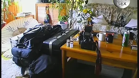 Sarışın bebeğin kütüphanede sapık vakum fetişi orgazmı