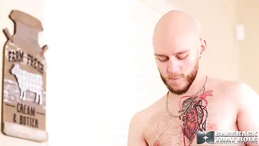Prezervatifsizbu delik siyah hunk ray dizel prezervatifsiz orson deane