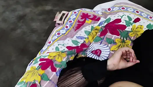 18 yaşındaki kız ilk kez sert orgazm oluyor hintli yenge köy sikişi