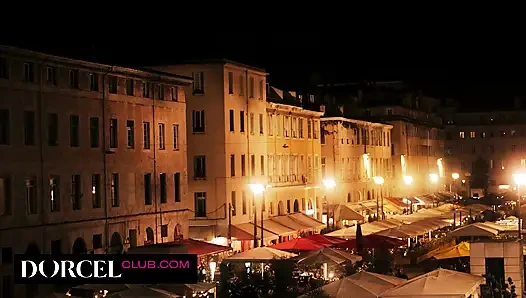 Aşk ve baştan çıkarma arasında