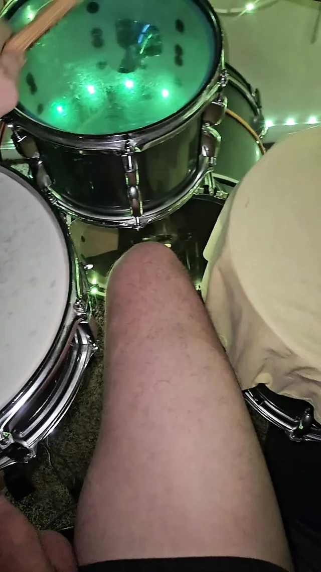 Sikimle davul çalıyor - snare hit yarak ucu benim sopam