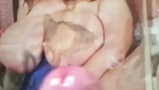 Mastürbasyon ve sağladım üzerinde bir büyük baştankara porno mag