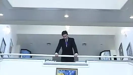 Anal seks için bir vahşi seksi sarışın orospu