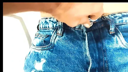 Üvey kız kardeş evde yalnız ve amını sikmek için beni baştan çıkardı