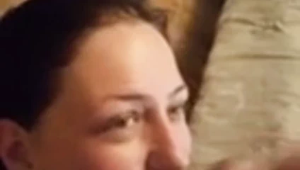 Kız arkadaşımın yüzüne ve ağzına 3 cumming